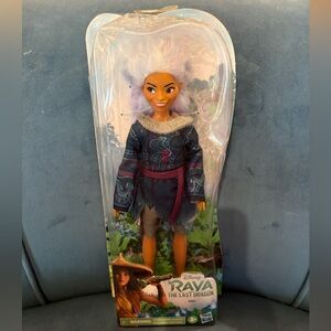 Disney Raya Sisu Doll